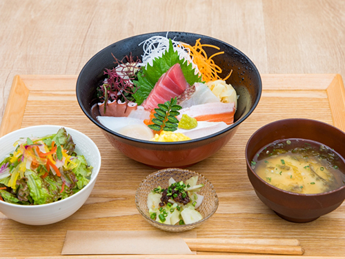 旬の海鮮丼